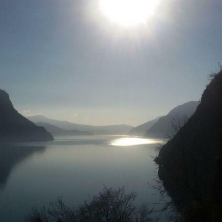 Rocca sul Lago Castro  Exterior foto